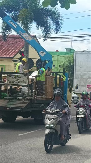 Kalimantan TV (@kalimantantv8619)’s videos with suara asli - Kalimantan TV