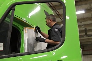 Semi-Truck Body Shop in Shullsburg, WI | Truck Country - Stoops Freightliner-Western Star