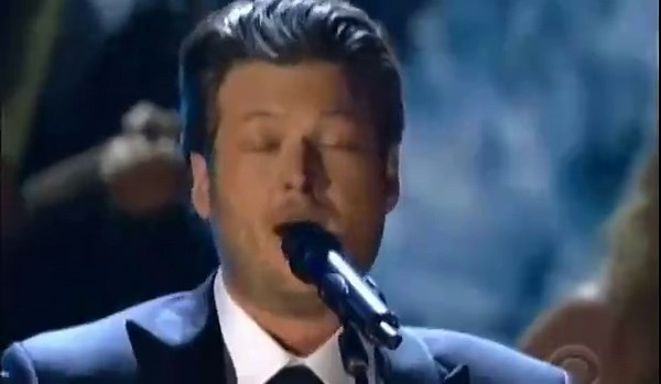 Grammys 2012 Glen Campbell tribute from Blake Shelton The Band Perry