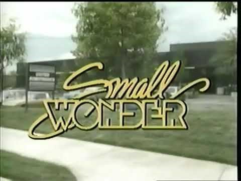Small Wonder-S3-E2 Everyone Into the Pool S3-E2 - YouTube