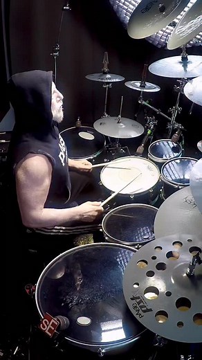 HAPPY HALLOWEEN Tubular Bells, The Exorcist Theme Composer, Mike Oldfield #drums #miketerrana #drumlife #vicfirth #wontstopthemusic #remopercusssion #trickdrums #teamremo #paiste #video #drumcover #trickpedals #skygeldamperpad #drummer #drumcraft #bethepulse #drumcraftdrums #theexorcist #movie #moviesoundtrack #halloween | Mike Terrana