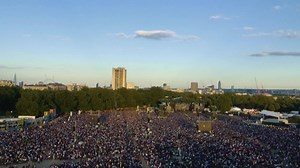 From our good friends at BST Hyde Park: "It's been a very different summer for all of us this year and we've sorely missed being in Hyde Park this month, dancing with you all and watching brilliant acts. We've been reminiscing over the last seven wonderful years and the incredible artists who have graced the Great Oak Stage. Tree 🌳 In honour of what would have been our eighth summer in Hyde Park, we are delighted to share that for a limited time we will be streaming our 2016 show with the magni