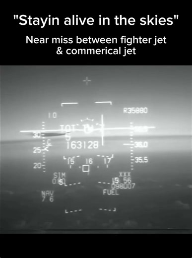 Near miss Fighter & Airliner #aviation #military