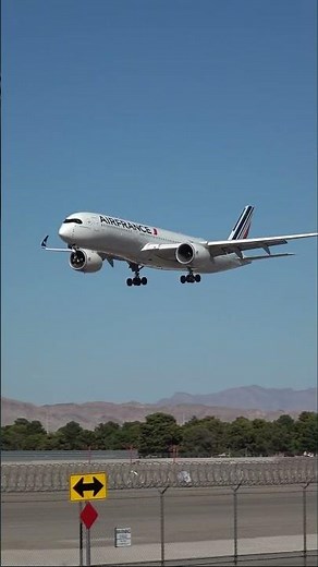 AIRBUS A350 HEAVY AIRFRANCE LANDING AT LAS 4K #plane #aviation