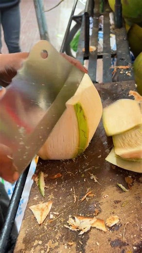 Green coconut cutting skill! #shorts #fresh #fruit #streetfood #coconut #explore #viral