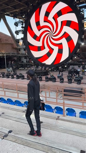 REZZ on Instagram: "Surprise ..;) see you tonight at red rocks. Oh, and night 2 tomorrow is a nightmare on Rezz street version of portal."