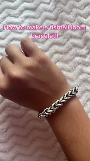 Tutorial on fishtail loom bracelet! #art #loom #bracelet #loombracelets #tutorial #tutorials #cute #simple #colorful