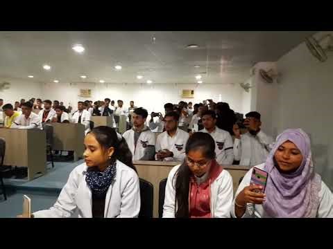 Laparoscopy Kya Hai? 🤔 | 60 Sec Mein Samjho 🩺#trending#ai#youtubeshorts#viral#surgery#ytstudio#treat