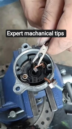 Splendor Self Carbon Change | Self Start Problem Fix 🔧 Amazing Trick #shorts #bikerepair