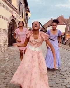 The life that I get from these girls...!!!! Obsessed ❤️ @norah_yarah_rosa there’s so much joy in your souls! Such a gift x | Brian Friedman