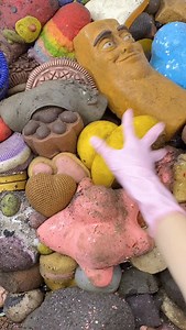 72K views · 19K reactions | CLEANING SQUISHY ASMR閭閭Duck#asmr | FufusquishyCrafting | Facebook