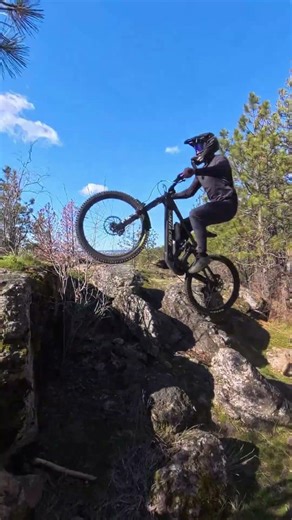 A rock perfectly shaped liked a jump take off 🚀