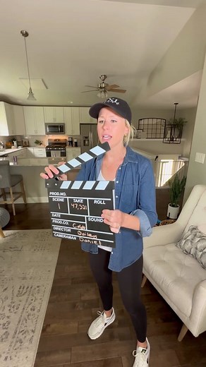 How I imagine videographers film a chase scene. Part 2