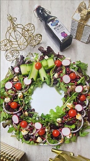 Christmas Wreath Salad