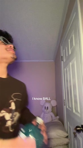 #parati #paratii | He Knows Ball