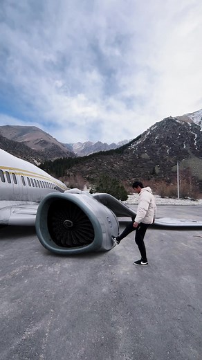 What Does a Soft Landing Look Like? | Plane Landing Videos