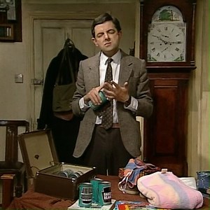 473K views · 27K reactions | when you've had enough of the freezing weather... 藍 | Mr Bean | Facebook