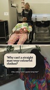 Cricket's most colour commentator ✨🏏 How technicolour commentator Bharat Sundaresan is exploding the “pale, male and stale" stereotype of cricket. Read more on this Australian Story: https://bit.ly/4ie3ElA #AustralianStory #BharatSundaresan #Cricket | ABC Adelaide