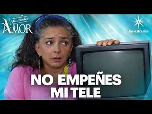 Clarita doesn't want them to pawn the gift where she watches soap operas | Destilando Amor | Chap...