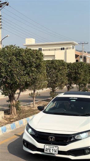 Honda Civic: Performance and Features Overview