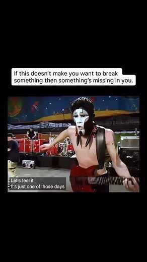 Bestliveperformance on Instagram: "Step into one of the most infamous moments in live rock history with Limp Bizkit’s ferocious performance of “Break Stuff” at Woodstock ‘99. A song that became a nu-metal anthem of aggression and release, this live version captured the raw, chaotic energy of the crowd — a defining scene from a festival that spiraled into legend. With Fred Durst prowling the stage, Wes Borland’s crushing riffs, and the band firing on all cylinders, this explosive performance of “