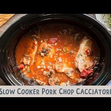 🍖🔥 Slow Cooker Pork Chop Cacciatore 🫑🍅 Rustic, Savory, and So Tender! 🌿✨
