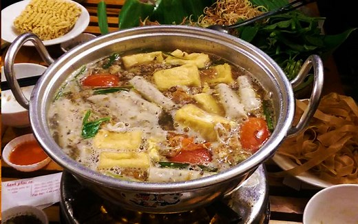 Ngõ 8 - Trà Chanh & Lẩu Riêu Cua Đồng - Võ Văn Tần ở Quận 3, TP. HCM