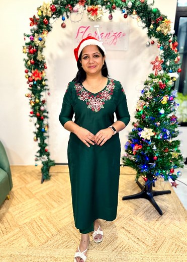 🎄Christmas Pattern 2 : Petal Grace✨🌸 Pre-Book Now Top: Product Code : 3136 Price : 949-999 S Size : XS-5XL Bottom: Product Code : 1843, 2758 Price : 395-429 S Disclaimer: There Will Be Slight Differences In Colour Due To Lighting Or Your Device Display Settings. #Floranzafashion #Floranza #Calicut #Florique #Florista #Boutiqueshopping #Kurthi #Trendingreels #Trending #Kurthicollection #Embroidery. | Floranza Fashion Boutique