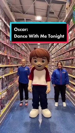 Who wants to dance with Oscar? 👦🏻 🎤 🎶 🌟 #smythstoys #oscar #dancewithmetonight #ollymurs #fyp #trend