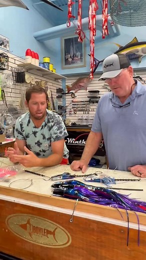 @capt_kody discussing the effectiveness of mirrored lures while trolling for wahoo. Divers like Kody that target wahoo while spearfishing understand the use of mirrors and mimicking a flashing bait school. Our mirrored series of lures are deadly. Yes it’s real mirror not tape. Give them a shot! @reelguides @capt_kody | RJ Boyle Studio