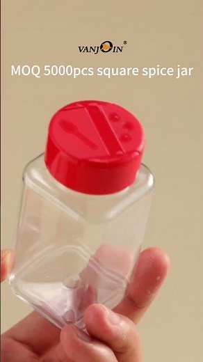 Square Clear Plastic Spice Shaker Bottle