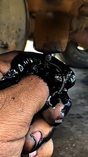 Track machine air#mechanic #❌ tank#youtubeshorts 😈 oilMining equipment air🌝 compressor fault⁉️