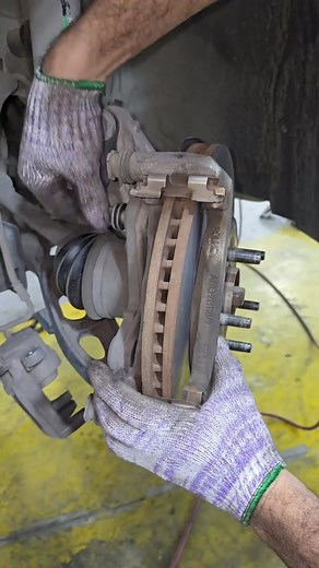 Ford Taurus front brake service complete guide #auto #car #mechanic #automotive | Engine & Suspension | Facebook