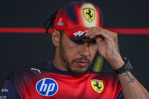 Lewis Hamilton pays moving tribute after sudden death of former F1 driver: 'He did things the right way'