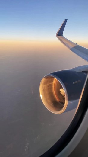 Are we there yet? Still 4hrs to go on DL677 ATL-SAN. // #deltaairlines #767 #winglet #avgeek #frequentflyer #alwaysflying #windowseat #airtravel #👀