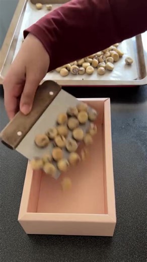 This box of mini cookies is the ultimate gift idea! 😍 | Chefclub Network