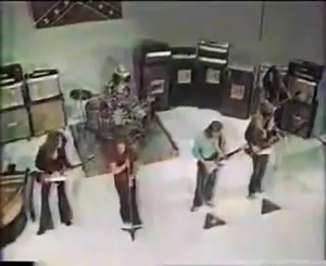 ♤Lynyrd Skynyrd♧ Don't Ask Me No Questions!◇ (1974) #1970s #lynyrdskynyrd #rock #southernrock #music #rocknroll #classicrock #ronnievanzant #allencollins #BobBurns #GaryRossington #billypowell #EdKing #LeonWilkeson #SouthernPride | Lloyd Jacob Frayne