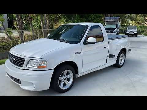 2003 Ford F150 SVT Lightning Walkaround