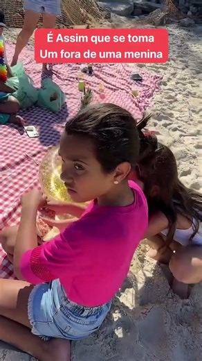 É assim que se tomam fora de uma menina #comedia #shorts