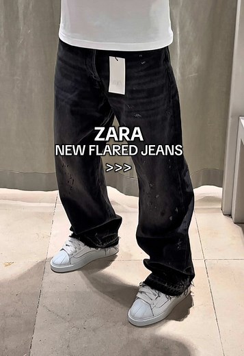 Discover the New Flared Jeans from Zara
