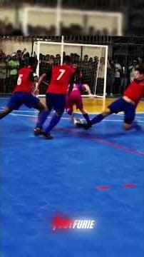 😶‍🌫Les plus beaux buts + dribbles 😂 Ton préféré ?? #football #foot #skills #goals #viralshorts