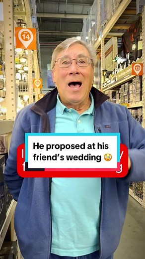 This man chose the most romantic place to propose: a wedding! It just wasn’t his 👀 #ParrotUncle #Surprisingstrangers #ceilingfan #lovestory #marriagestories