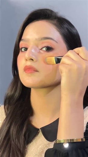 Mahak on Instagram: "Glow in the right places ✨ Highlighter placement = instant lift & radiance 💫 { how to apply highlighter, highlighter placement, highlighter makeup, face highlighting tips, makeup highlighter tutorial, where to apply highlighter, makeup glow tips, highlighter for beginners, glowy makeup look, natural glow makeup, highlighter routine, makeup placement tips, cream highlighter application, powder highlighter tips, makeup for glowing skin, highlighting face correctly, beauty mak