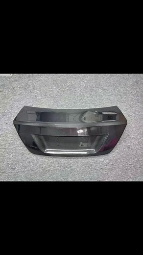 Mercedes Benz W204 C63 AMG C250 C300 C350 Sedan Trunk Lid 2008-2013 https://kazento.com/products/mercedes-benz-w204-c63-amg-c250-c300-c350-sedan-trunk-lid-2008-2013 #c63 #c63samg #c63s #c63sedan #w204 #w204amg #c250 #c300 #c350 #kazentocarbon | Kazento Cabon