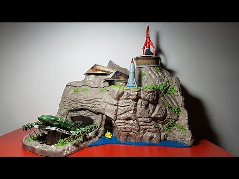 Thunderbirds Are Go - Interactive Tracy Island Playset Review.
