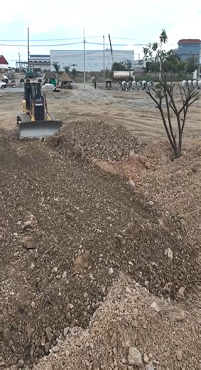 2.5K views · 37 reactions | Excellent Work Skills By Professional Bulldozer Operators #dozer #bulldozer #rells #reelsinstagram #heavyequipment | Bulldozer Operator | Facebook