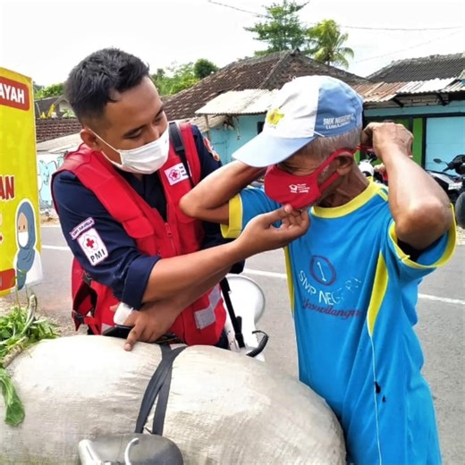10K views · 198 reactions | World Red Cross Red Crescent Day is just around the corner! The world around us can feel so tough right now. But sometimes a simple gesture can mean the world. Acts of kindness, even if small, make a huge difference. Your kindness is powerful, share it around you. #BeHumanKind ❤️ | International Federation of Red Cross and Red Crescent Societies | Facebook