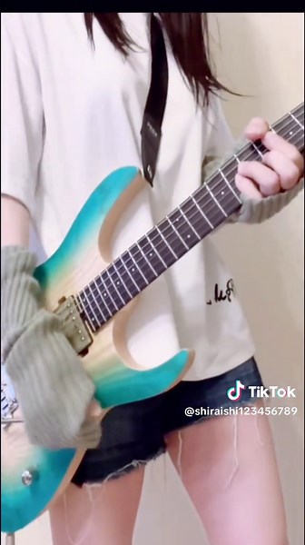 曇天 あらぶって弾いてみた#弾いてみた #guitar #ギター女子 #ギター