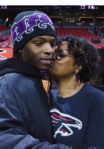 Share your most memorable phone number story below—let’s celebrate the connections that keep us close.✨📞