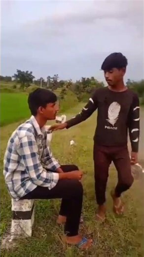 Gyan pelne wala dost 😆😂